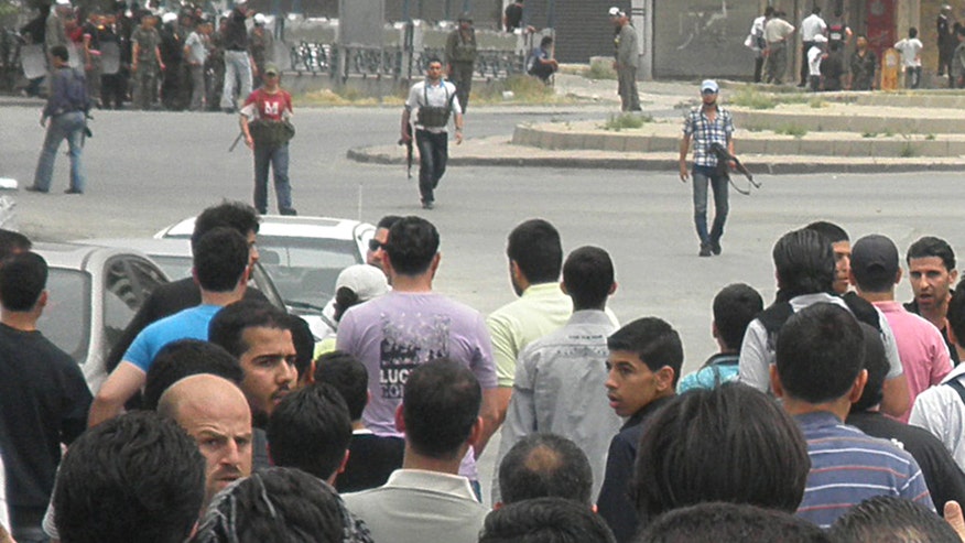 Mideast Syria Thugs_Pata.jpg